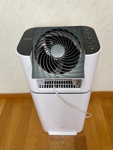 取引中】サーキュレーター除湿機 - 空気清浄機 