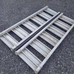 昭和 型番不明 アルミブリッジ　長さ：約1200mm 幅：約300mm【野田愛宕店】【店頭取引限定】【中古】管理番号：ITRBHQE1YKFE