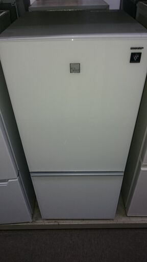 (2024.06.09お買い上げありがとうございます。)（左開きタイプの）シャープ　2ドア冷蔵庫１３７L　２０１７年製　SJ-G14E4-W　白　ガラストップ　48ｃｍ幅　　単身向け　　高く買取るゾウ八幡東店