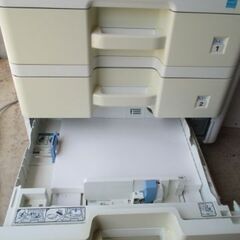 Ｋｙｏｃｅｒａ　Taskalfa　256i　モノクロ複合機　カウンター少ないです。コピー機