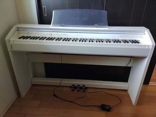 Privia PX- 760 Casio PX 760 Digital Piano Package, Black