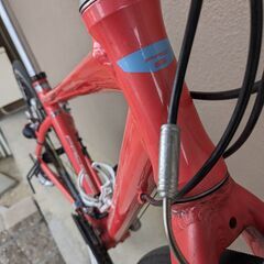 きれいなピンク色　クロスバイク　学生値引き可