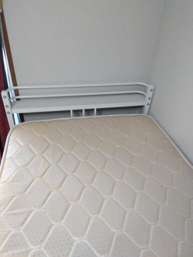 家具 ベッド シングルベッド　ニトリ