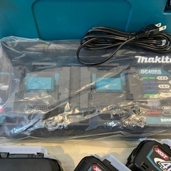 マキタ makita DC40RB 2口急速充電器 40Vmax 40vバッテリー3個 純正ケース XGT