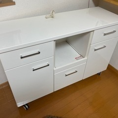 【受渡者確定済】食器棚 キッチン　台所 家具 オフィス用家具 机