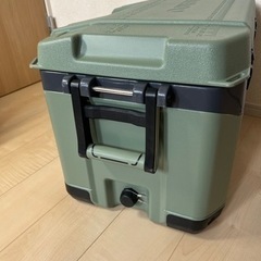 IGLOOクーラーボックス+保冷剤2個　