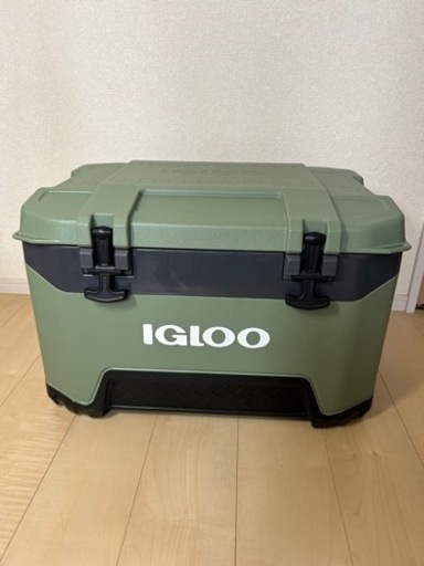 IGLOOクーラーボックス+保冷剤2個