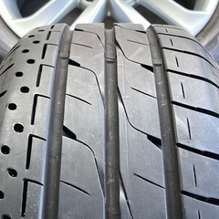 H518-1)215/55R17+ニッサンジューク17インチアルミ中古4本セット！7J-17+40！バリ山！