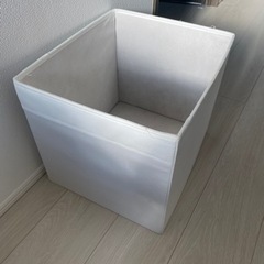 【5月中受取300円】 IKEA ドローナDRÖNA白　収納ボッ...