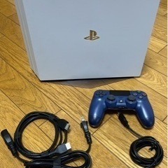 PS4 Pro CUH-7000B 本体