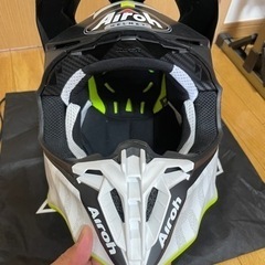 アイロー　ヘルメット　オフロード