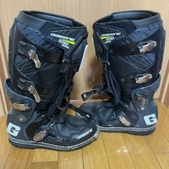 ガエルネ ファストバック オフロード