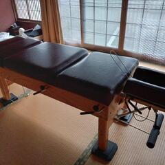 カイロプラクティック施術ベッド