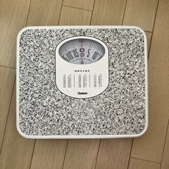 【美品】昔ながらのアナログ体重計