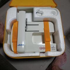 ジャンク扱い。jukiミシン hzl-010