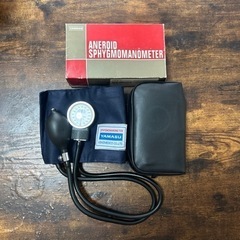 看護学生　血圧計
