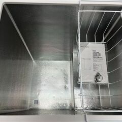 保証あり　マクスゼン　上開き冷凍庫　142L　2023年製　