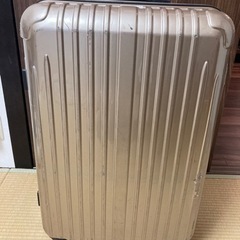 【譲渡先決定】【無料】大型スーツケース（難あり）