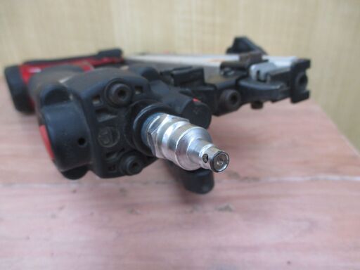 マキタ makita AT425HE 高圧タッカ 中古品 【ハンズクラフト宜野湾店  