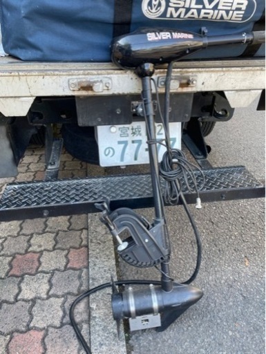 二人乗りゴムボート（底板3枚付き）電動モーター.魚探.GPS.