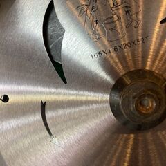 マキタ　18Ｖ165ｍｍ充電丸ノコ　HS631DZ