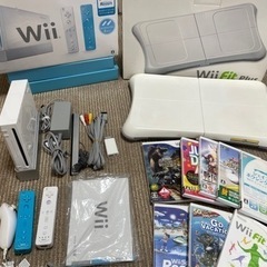 任天堂　Wii本体 wiiボード ソフト7本　HDMI接続可