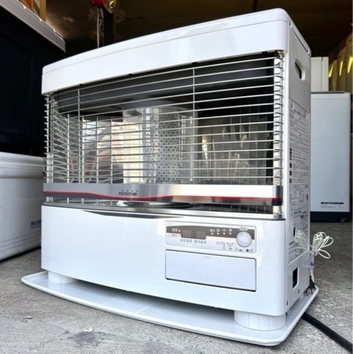 札幌市内配送可 美品 23年製 トヨトミ 煙突式石油ストーブ HR-V65N 木造17畳/コンクリート27畳