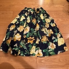 スカート　花柄