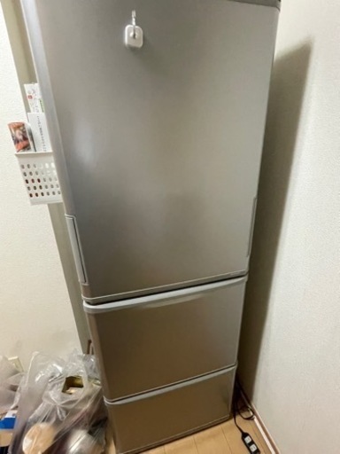 決まりました！2022年製左右両開き美品350L3ドア