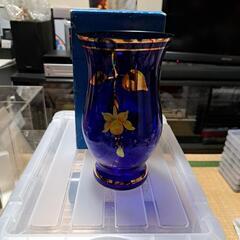 ボヘミアン・グラスの花瓶‼️大きい花瓶の２個セットです。　早い者勝ち