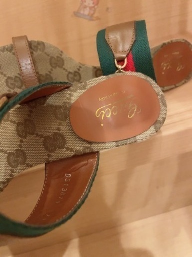 GUCCI ミュールタイプサンダル