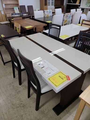 J4739　東京インテリア　TRUTH LINE155　クリーニング済　【リユースのサカイ柏店】　参考価格テーブルのみ51,800円、チェア1脚12,500円