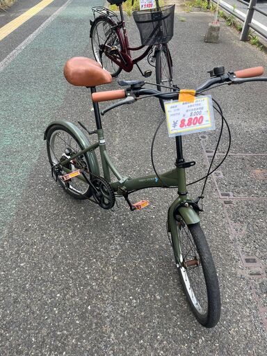 リサイクルショップどりーむ天保山店　No1179　自転車　折り畳み自転車　カーキ色　6段ギア付き　街乗りサイクル