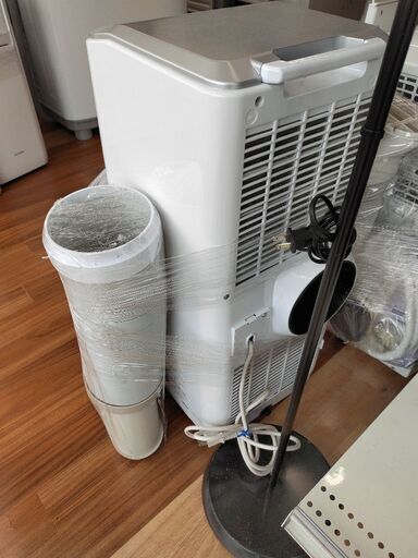 極美品】2ヶ月間使用ポータブルクーラー ぐらつく