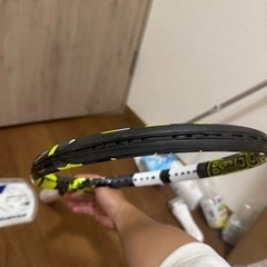 バボラピュアアエロ100スポーツ テニス硬式   早い者勝ち即購入⭕️