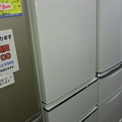 （★10月31日まで￥30,000で販売中★）三菱電機　３ドア冷蔵庫３６５L　２０１７年製　MR-CX37AL-W1（左開き）　60ｃｍ幅　真ん中野菜室　自動製氷付き　白　　　高く買取るゾウ八幡東店