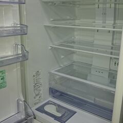 （★10月31日まで￥30,000で販売中★）三菱電機　３ドア冷蔵庫３６５L　２０１７年製　MR-CX37AL-W1（左開き）　60ｃｍ幅　真ん中野菜室　自動製氷付き　白　　　高く買取るゾウ八幡東店