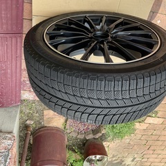 ベンツＥクラス(w213)スタッドレス付きホイール