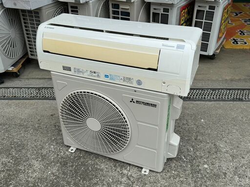 K05311　中古エアコン 三菱重工 2018年製 主に12畳用 冷房能力 3.6KW / 暖房能力 4.2KW
