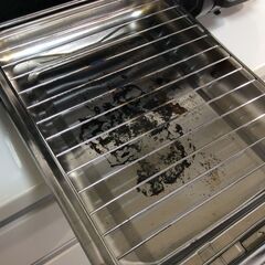 （7/15受渡済）JT8819【RINNAI/リンナイ ガスコンロ 都市ガス】美品 2023年製 RTE670BKR 家電 キッチン レンジ ガステーブル 右側強火 クリスタルコート