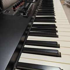 Roland FA 08 88鍵　キーボード　鍵盤　MIDI