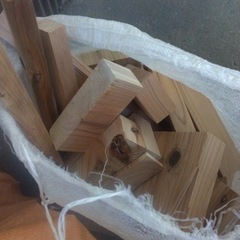 木材　端材4袋