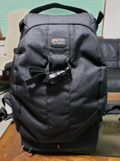 Lowepro カメラバック