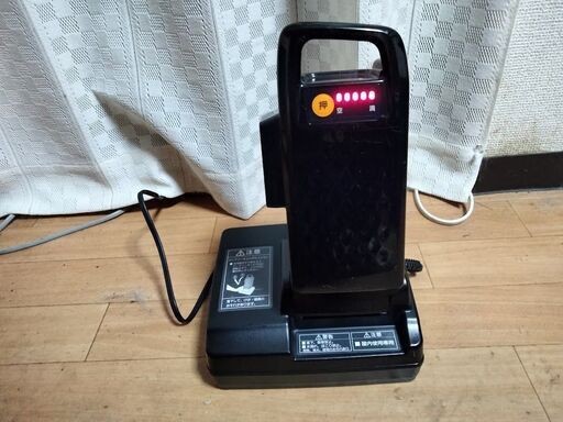 動作確認済み　パナソニック　バッテリー（12Ah）と充電器