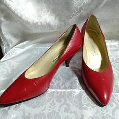 赤い靴  パンプス