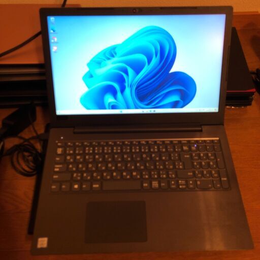 ノートパソコン Lenovo V330-15IKB Core i3 7020U メモリ8GB NVMe SSD 250GB 管理81