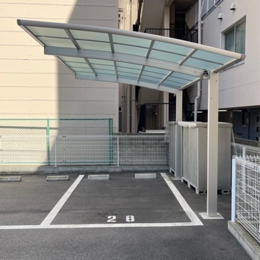 【直接引き取りのみ】大阪市内　カーポート ハイルーフ対応　１台用駐車場 アーチ屋根 DIY 別荘 改装 リノベーションに