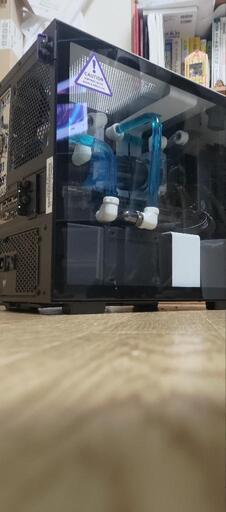 本格水冷 ゲーミングpc 中古 使用期間半年程