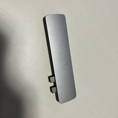 Anker USBハブ