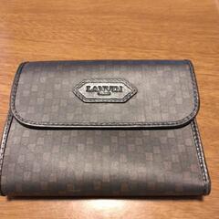 LANVINの二つ折財布